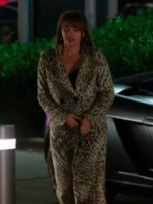 Vanessa Morgan Wild Cards S02 Leopard Coat