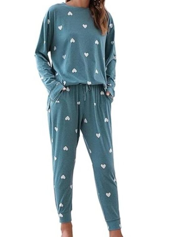 90 Day Fiance Pillow Talk 2025 Green Heart Print Pajamas
