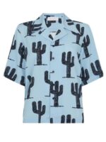 The White Lotus S03 Leslie Bibb Blue Cactus Print Shorts Set
