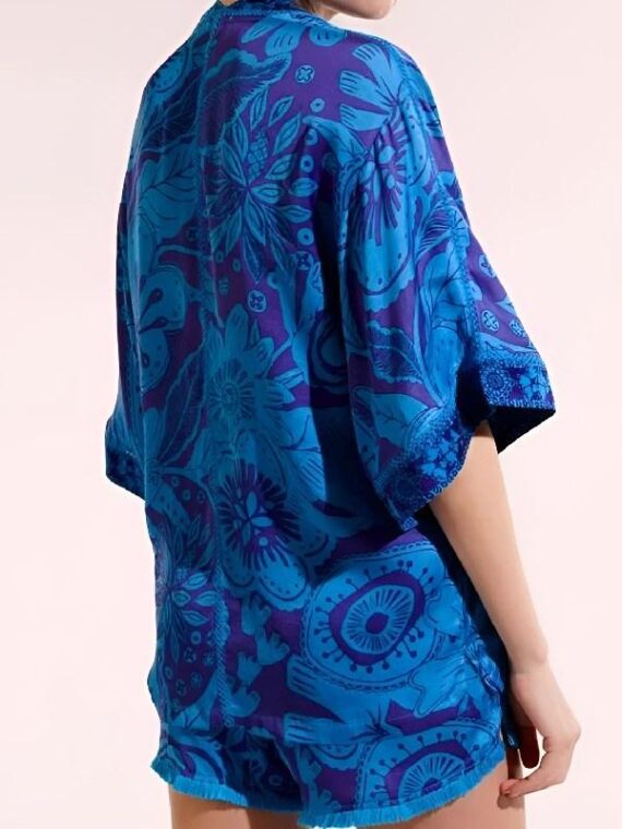 The White Lotus S3 Michelle Monaghan Blue Floral Kimono