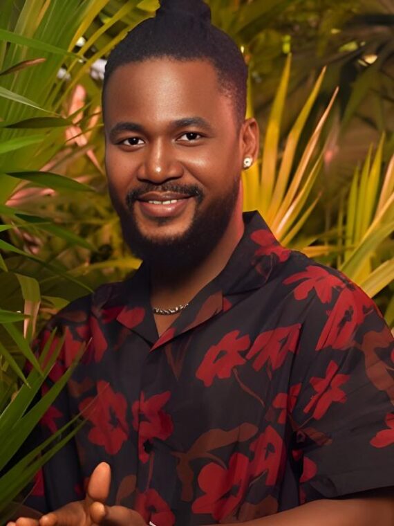 90 Day Hunt For Love Sojaboy Black & Red Floral Print Shirt