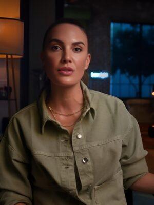Toxic S1 Elizabeth Chambers Gray Shirt
