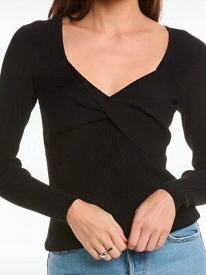 Joy Behar The View 2025Twist Front Sweater