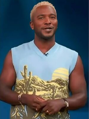 Access Hollywood Scott Evans Blue Printed Knit Vest
