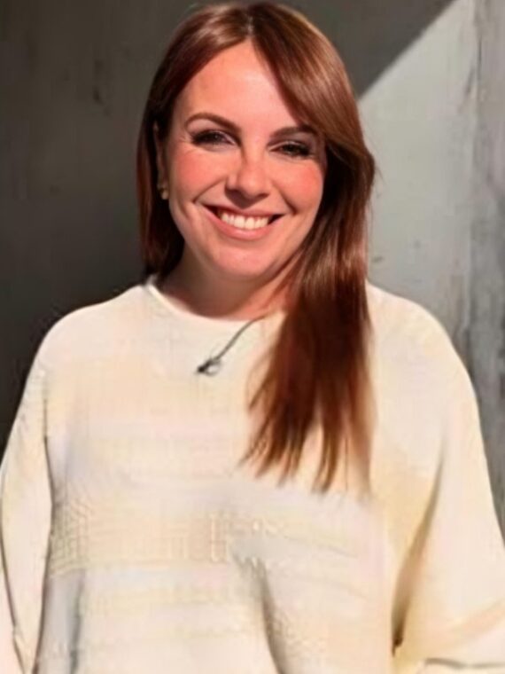 A Nossa Tarde 2025 Tânia Ribas de Oliveira Textured Sweater
